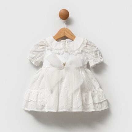 βρεφικό φόρεμα κιπούρ λευκό με γιακά και βολάν