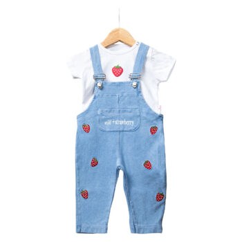 βρεφική σαλοπέτα τζιν με φράουλες με λευκό μπλουζάκι για κορίτσι