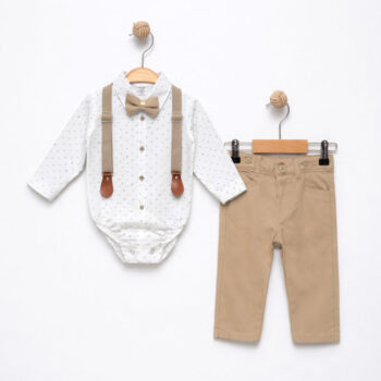 Βρεφικό κοστούμι με τιράντες και παπιγιόν μπεζ με λευκό πουκάμισο και μπεζ παντελόνι για αγόρι